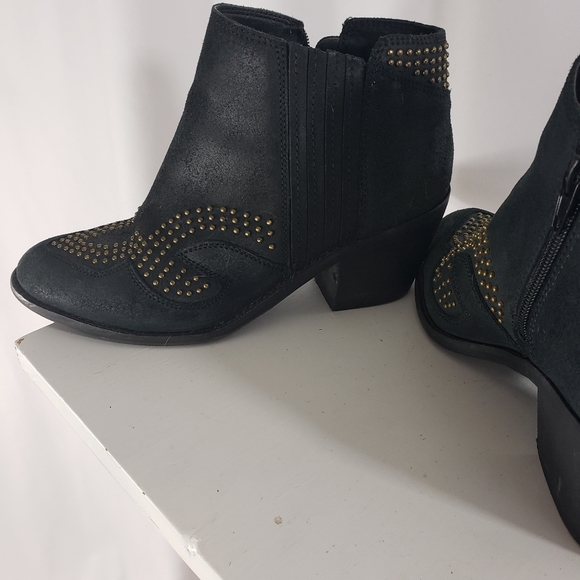 Lucky Brand ankle booties black size 7 1/2" heels - Picture 3 of 8